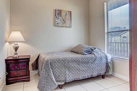 Tiny photo for 2088 Laverne Street #4, Houston, TX 77080 (MLS # 31587585)