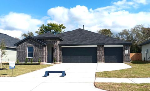 Photo of 135 Wildflower Lane, Dayton, TX 77535 (MLS # 44851153)
