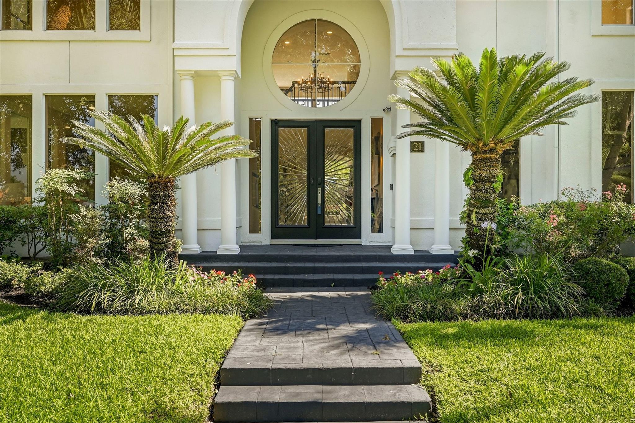 Sugar Land, Texas, 77479, United States, 5 Bedrooms Bedrooms, ,5 BathroomsBathrooms,Residential,Active,2051994