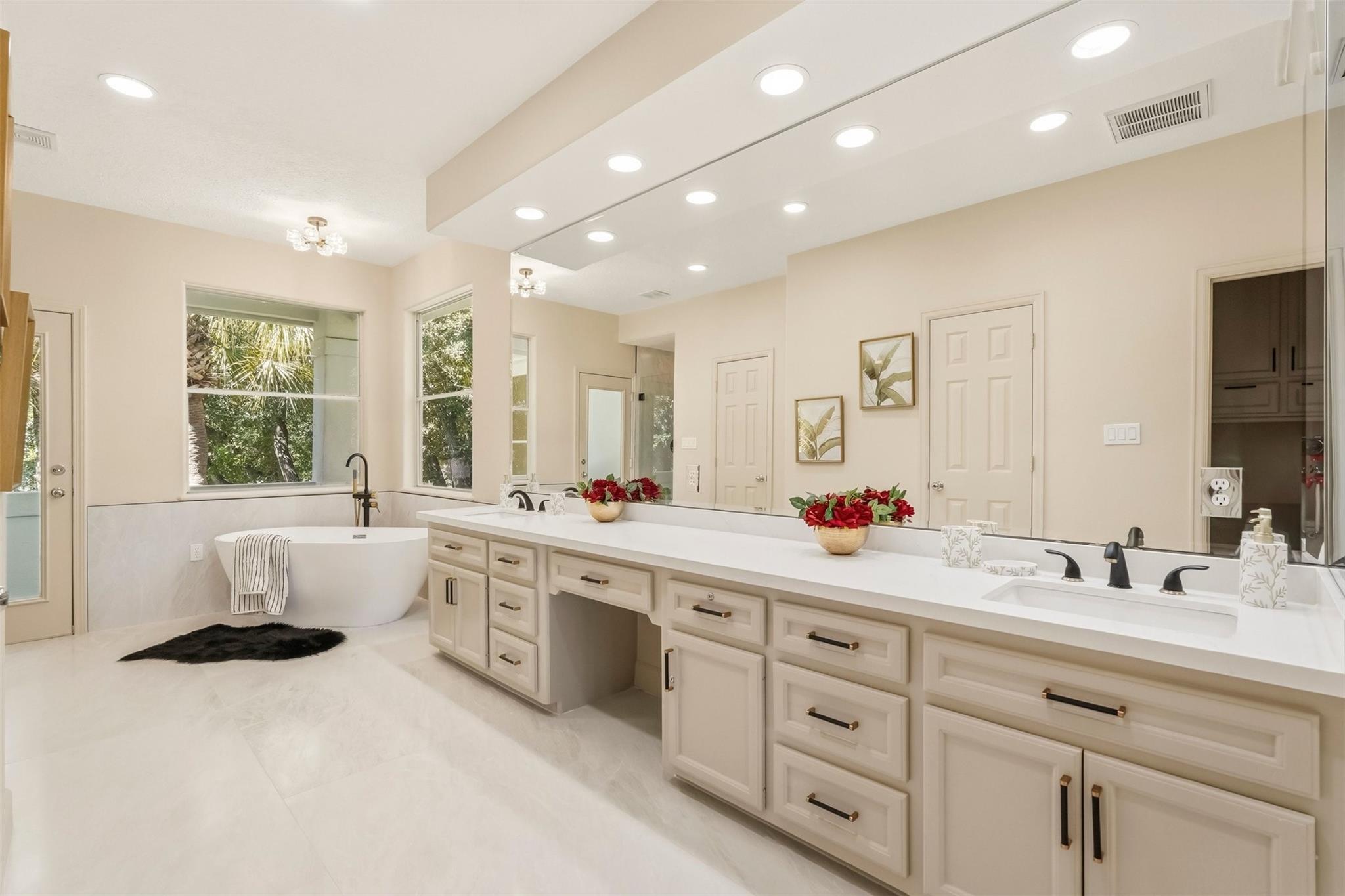 Sugar Land, Texas, 77479, United States, 5 Bedrooms Bedrooms, ,5 BathroomsBathrooms,Residential,Active,2051994