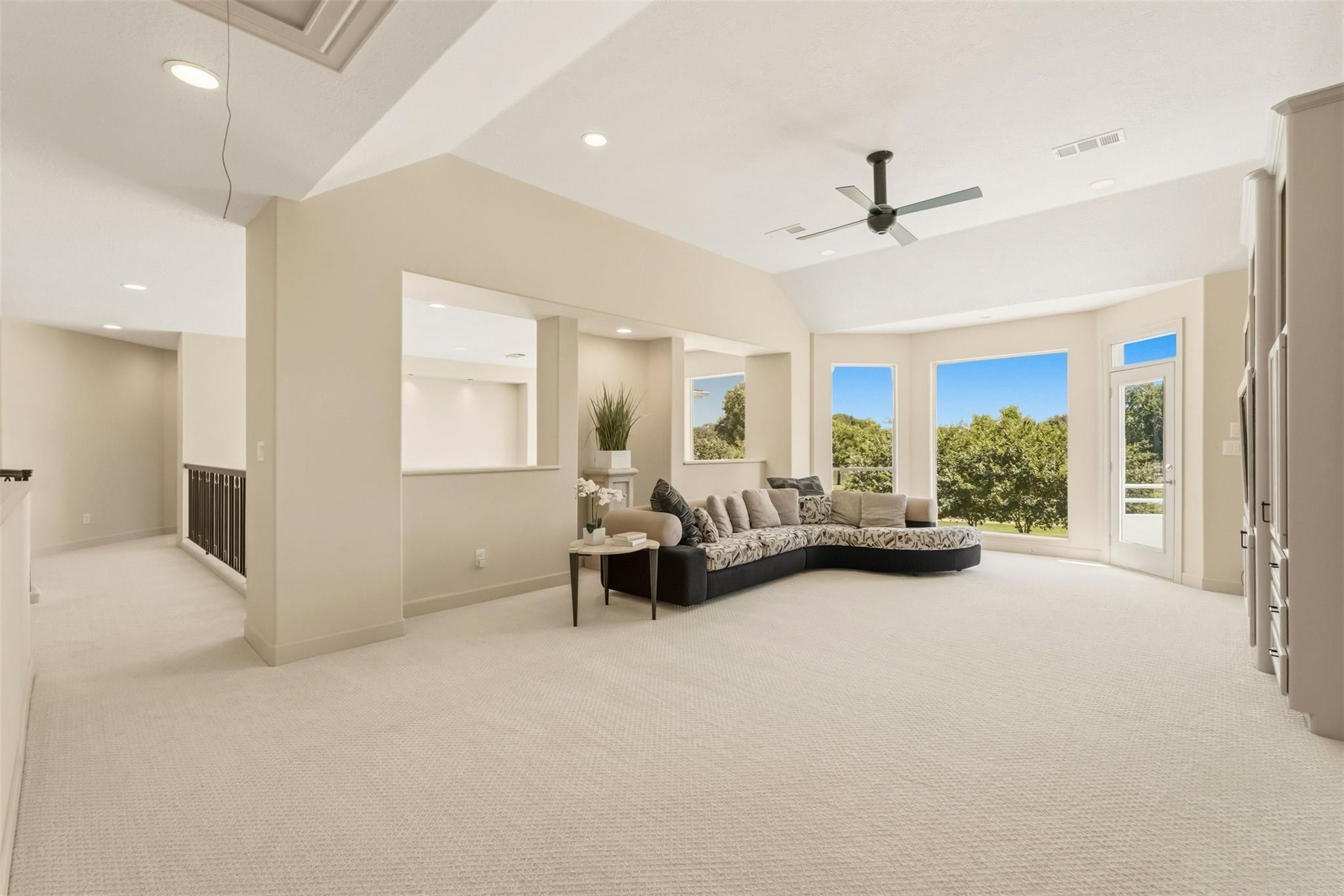 Sugar Land, Texas, 77479, United States, 5 Bedrooms Bedrooms, ,5 BathroomsBathrooms,Residential,Active,2051994