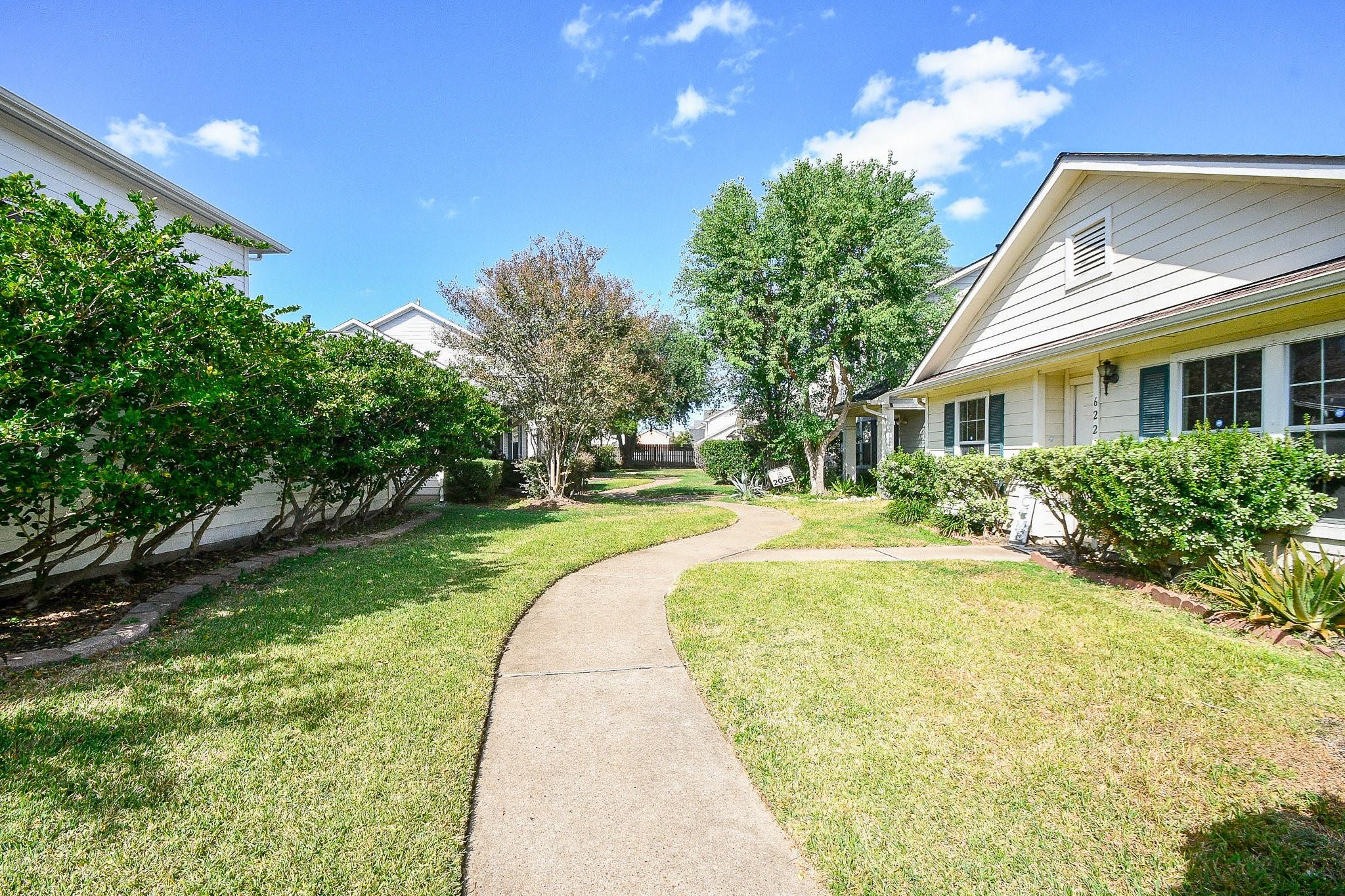 6233 Lone Prairie Way