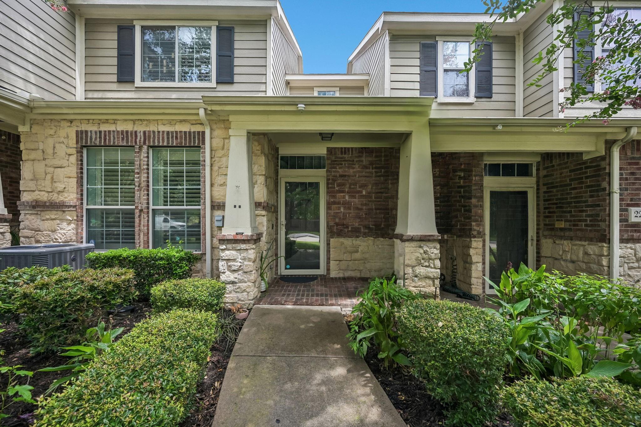 2209 Stonepark Place