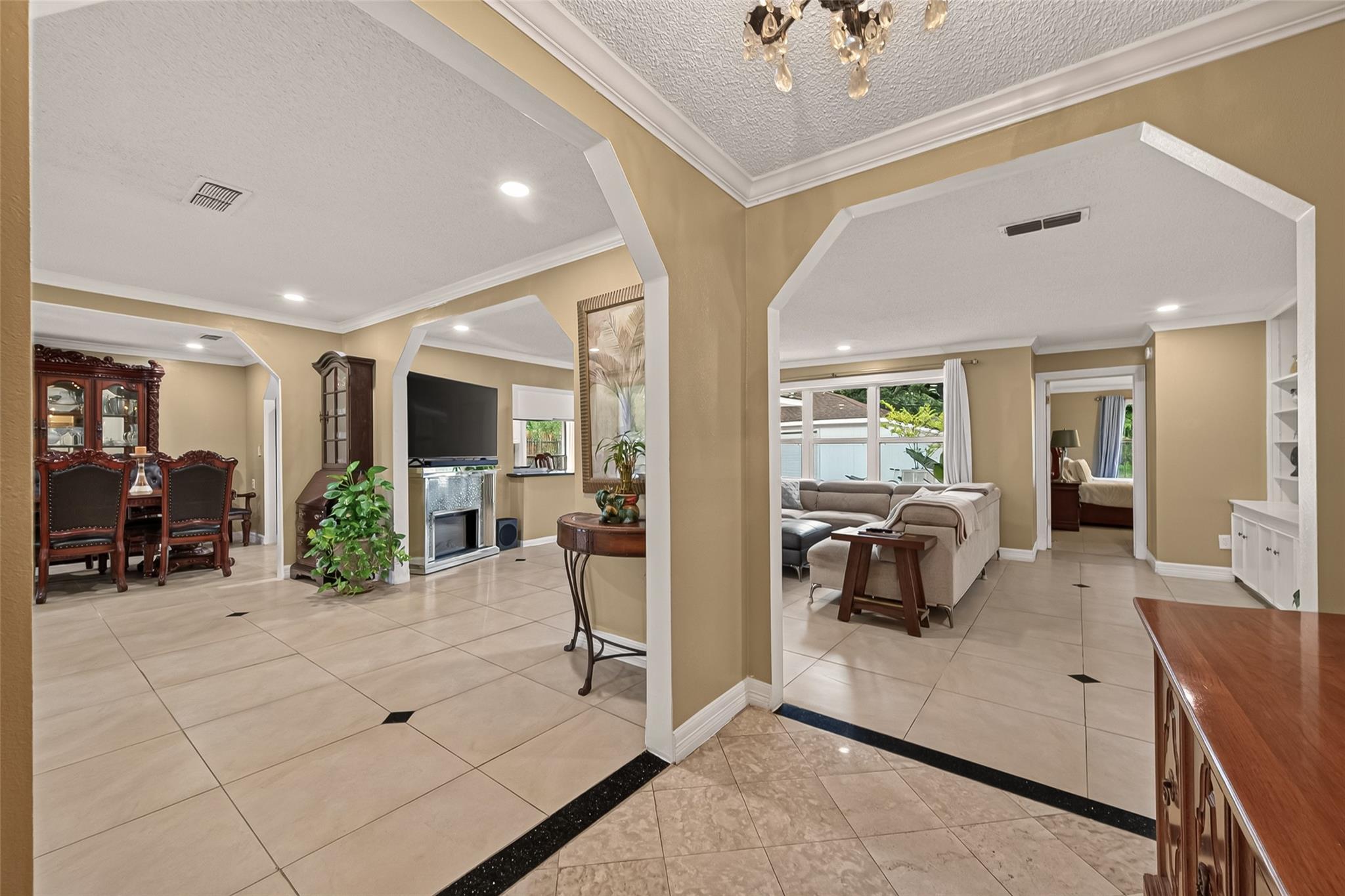 10807 Chimney Rock Road