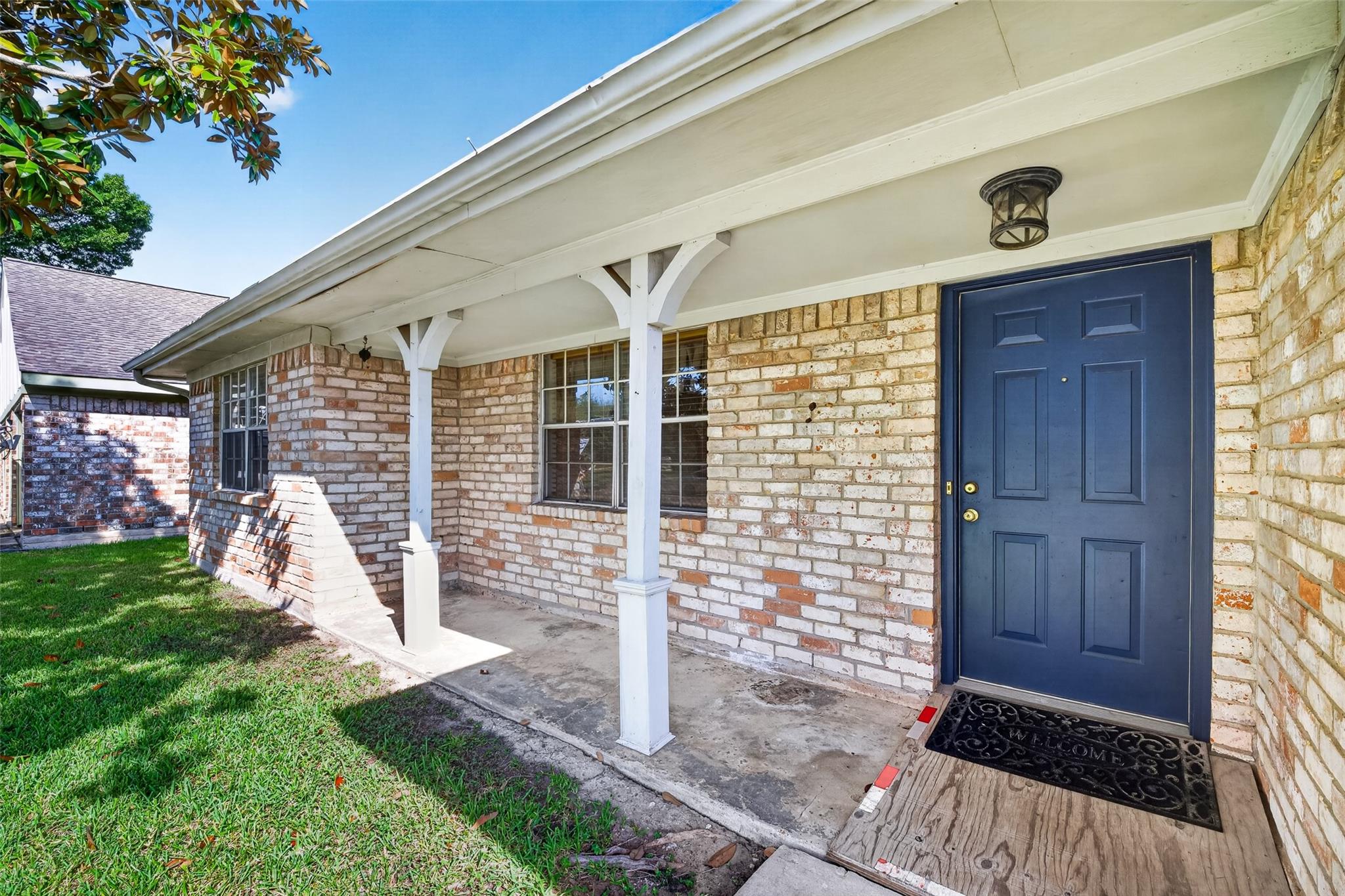 5222 Creekview Drive