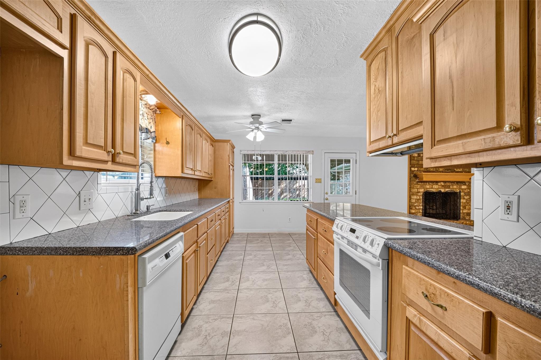 5222 Creekview Drive