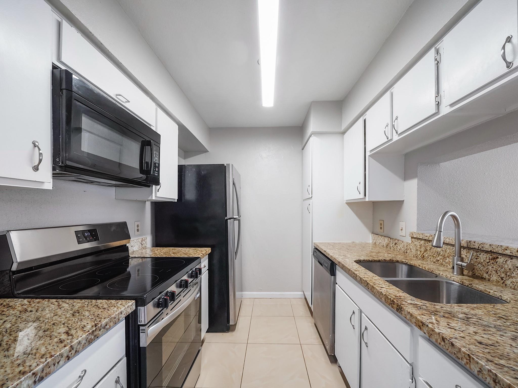 6633 W Airport Boulevard 1106