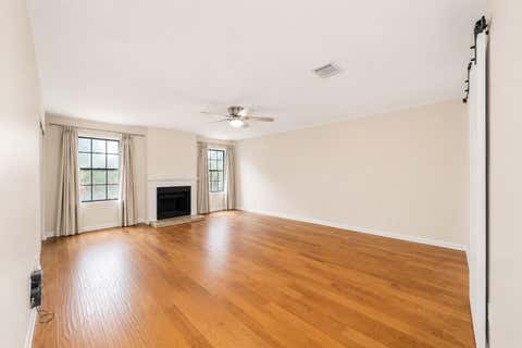 Tiny photo for 9850 Pagewood Lane #1305, Houston, TX 77042 (MLS # 76796318)