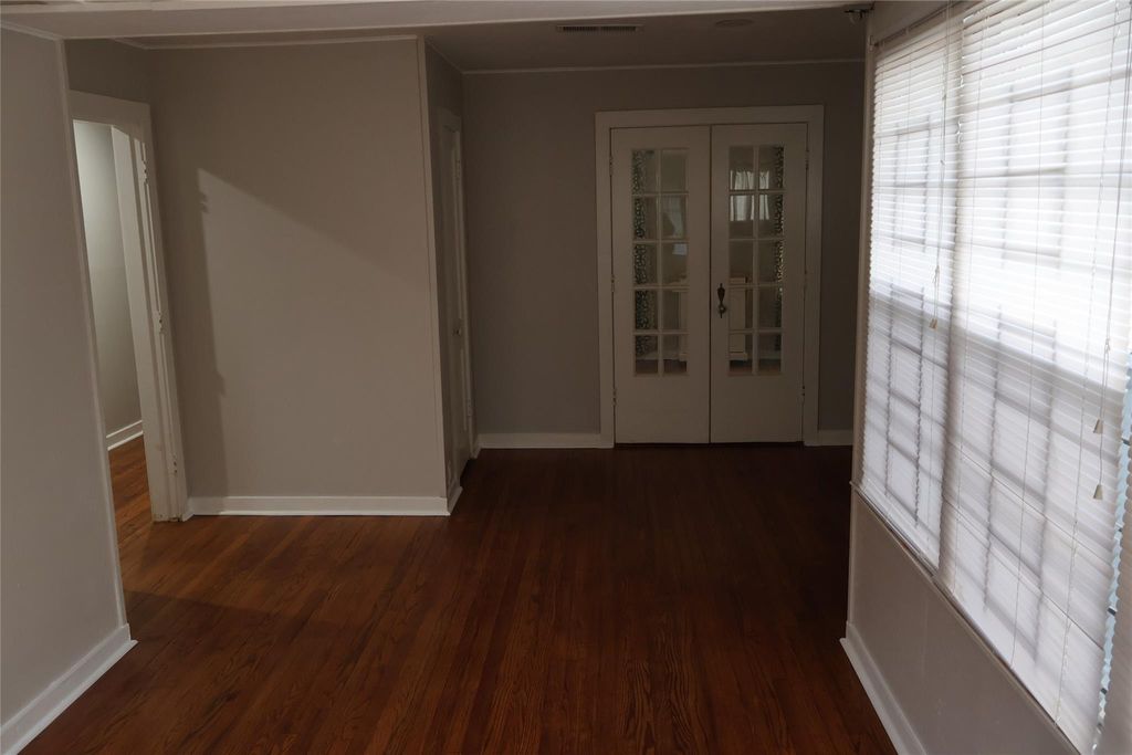 Photo of 7601 Park Place Boulevard, Houston, TX 77087 (MLS # 75744389)