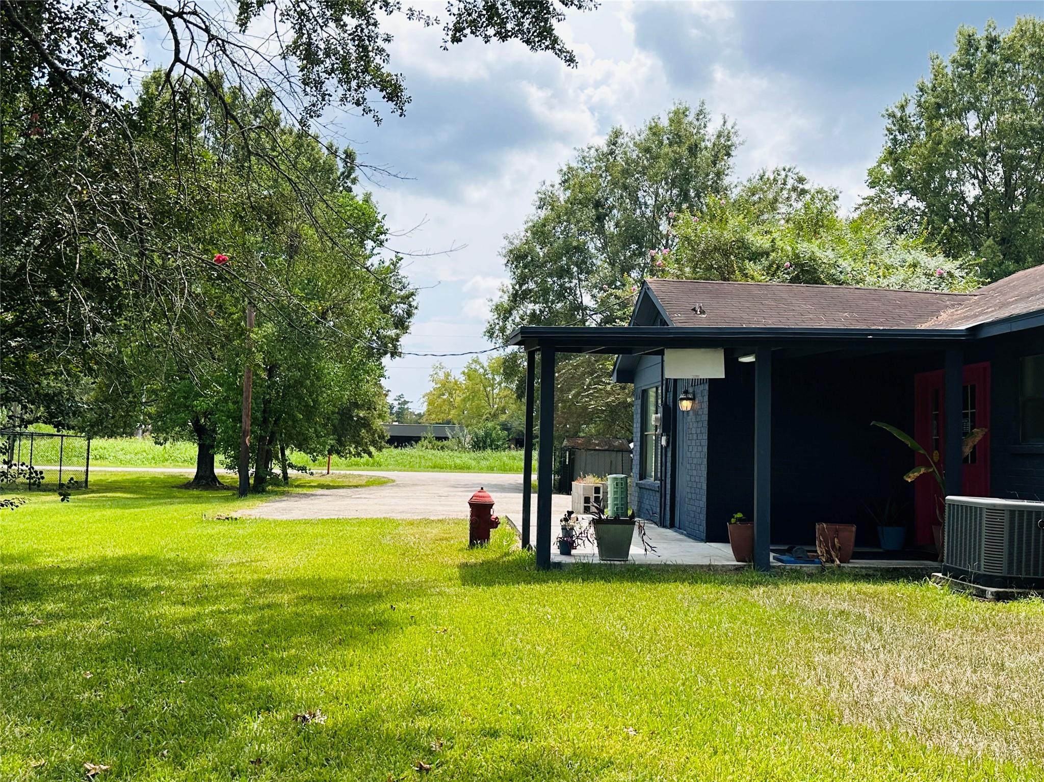 623 Lakeville Drive