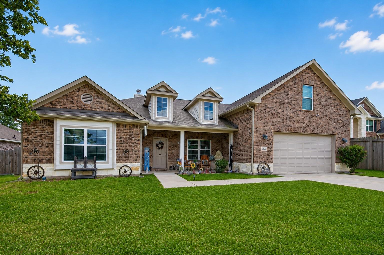 12324 N Chestnut Hills Drive