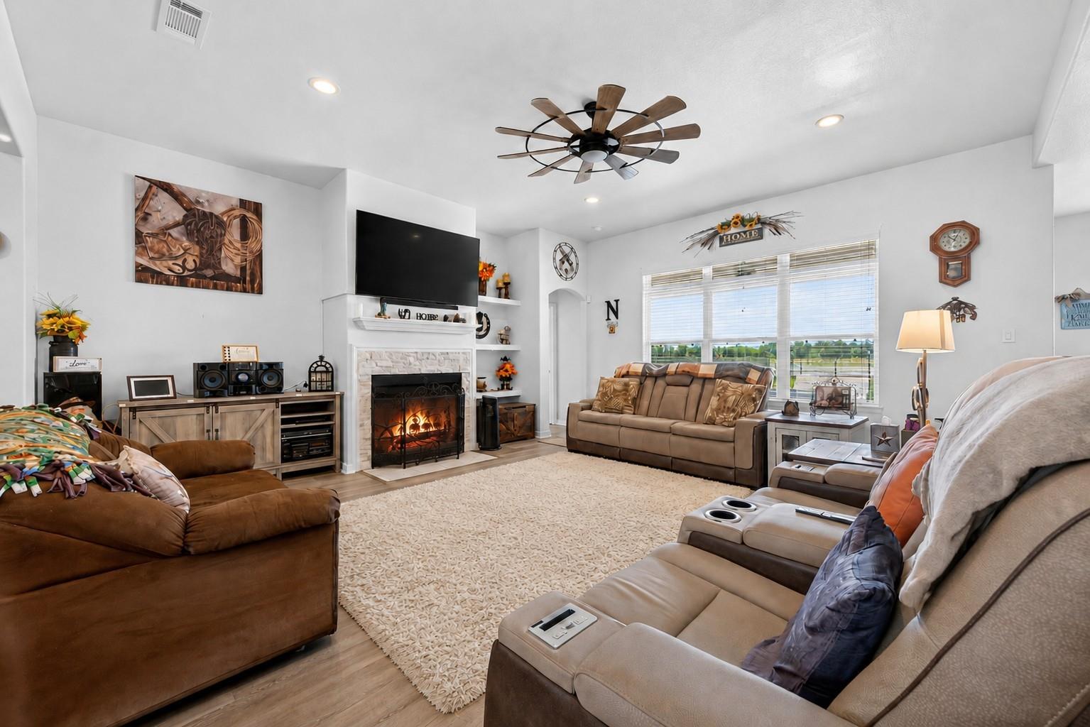 12324 N Chestnut Hills Drive