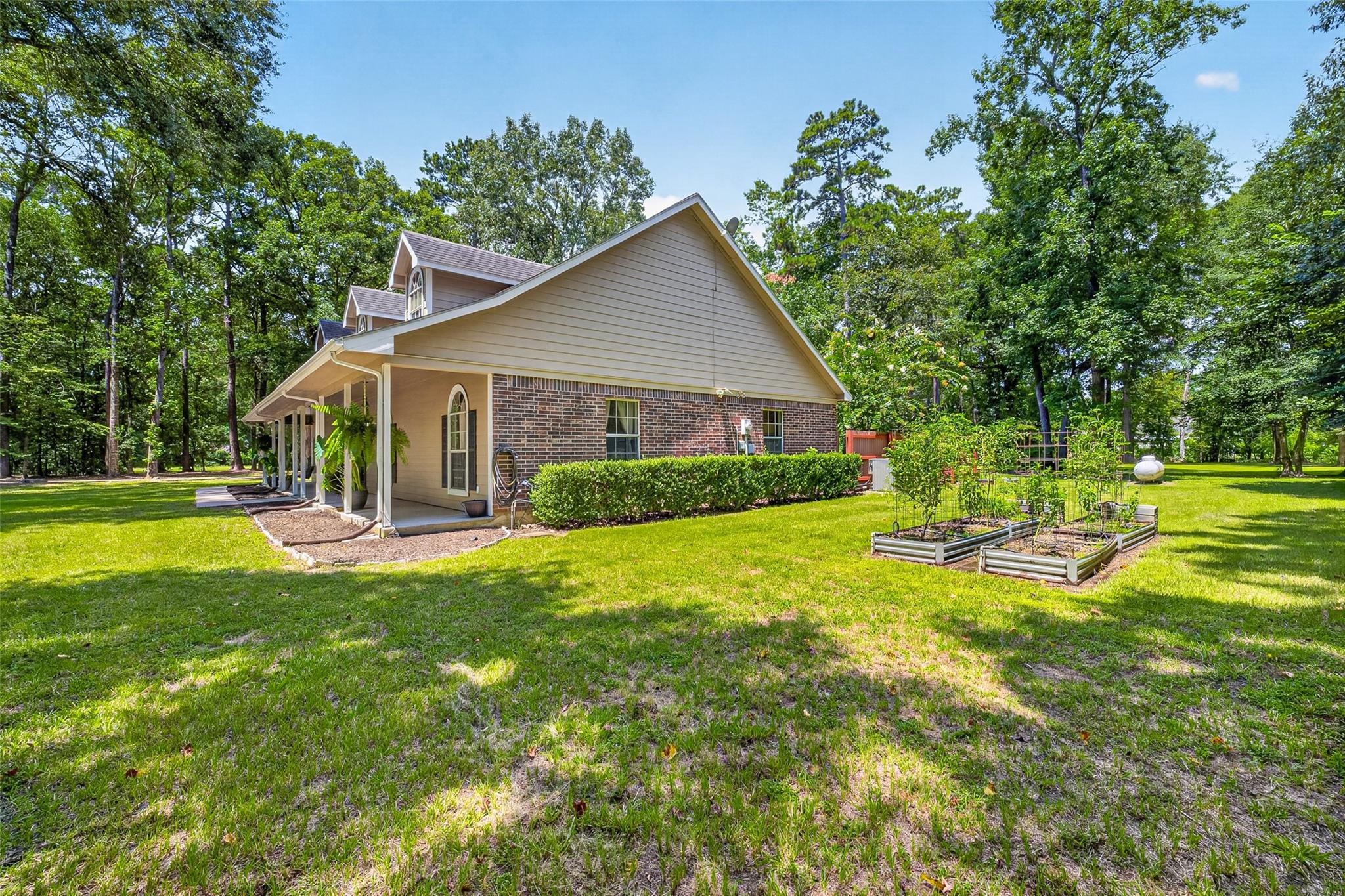 23971 Arrowhead Point