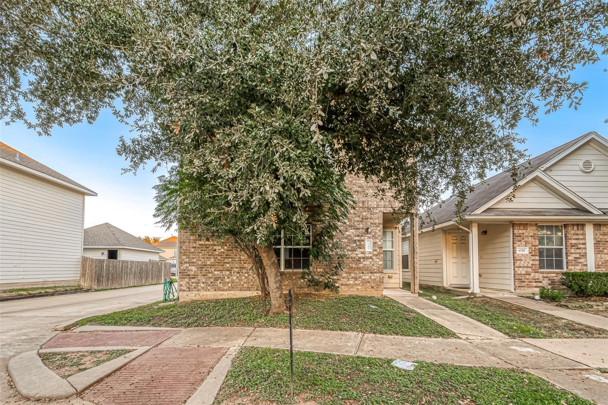 6352 Austinville Drive