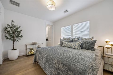 Tiny photo for 6023 Matthew Oaks Place, Houston, TX 77007 (MLS # 22349022)