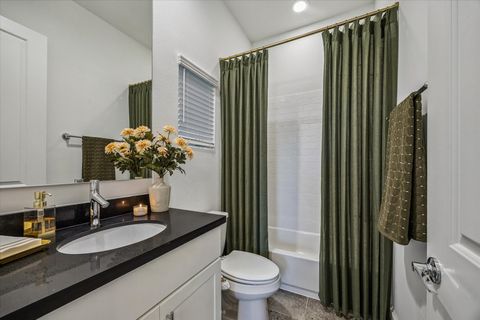 Tiny photo for 6023 Matthew Oaks Place, Houston, TX 77007 (MLS # 22349022)