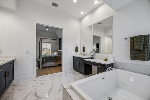 Tiny photo for 6023 Matthew Oaks Place, Houston, TX 77007 (MLS # 22349022)