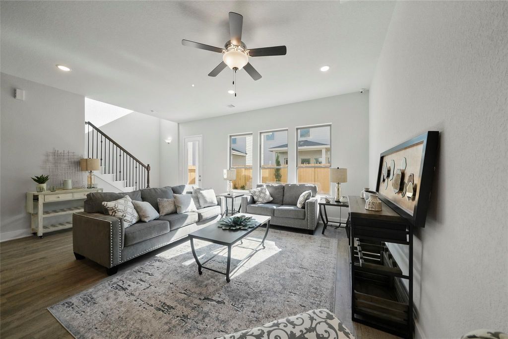 Photo of 4423 Santorini Lane, Houston, TX 77045 (MLS # 97663582)