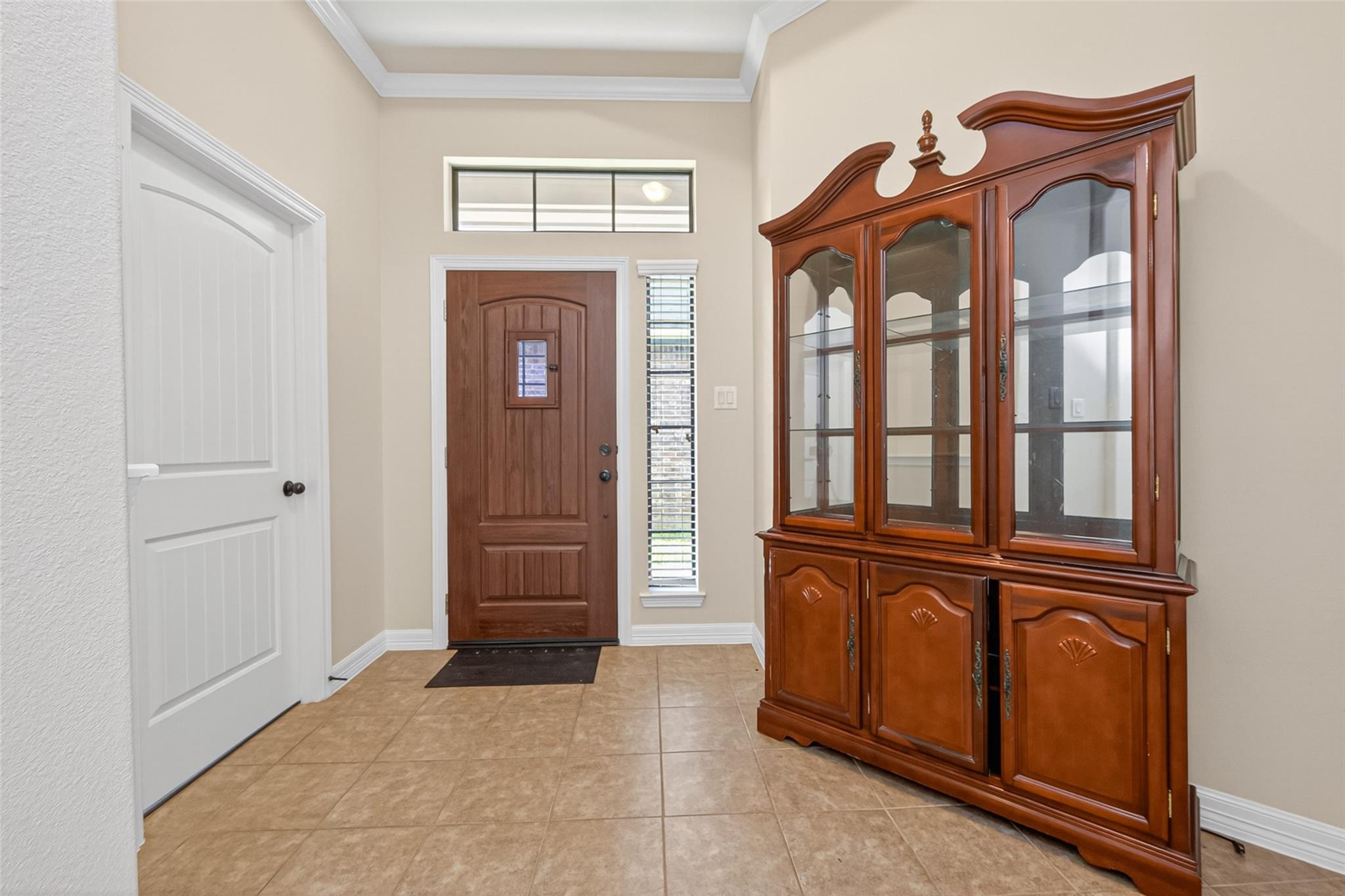 25139 Alina Lane