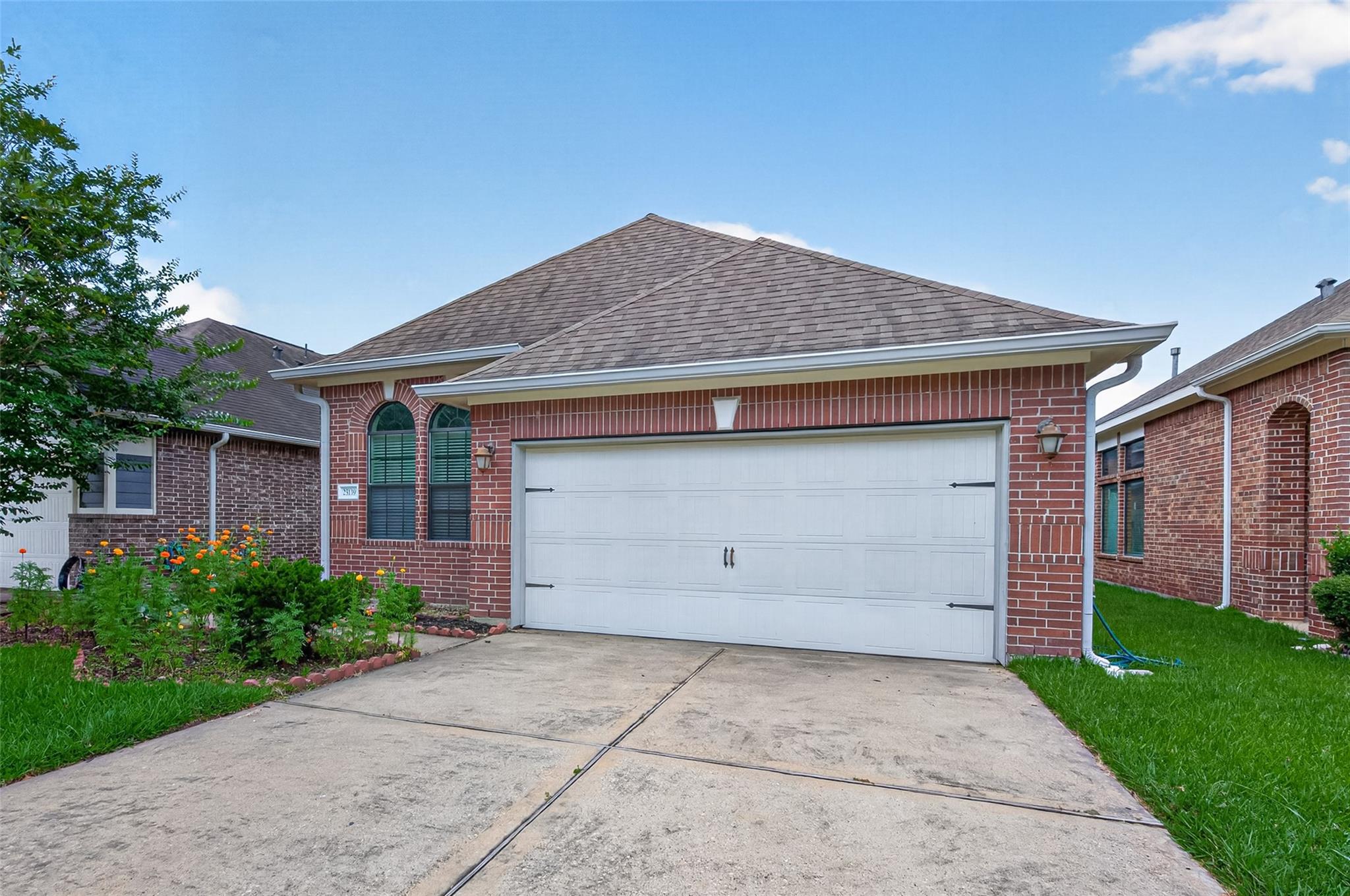 25139 Alina Lane