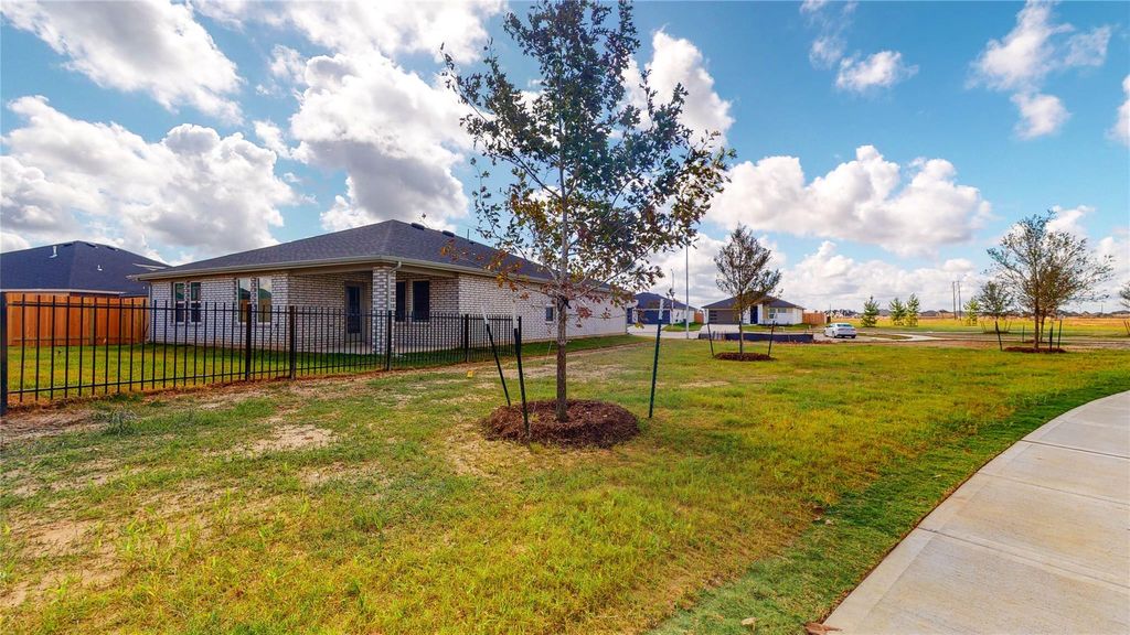 Photo of 28950 Yulee Mill Drive, Fulshear, TX 77441 (MLS # 33837792)