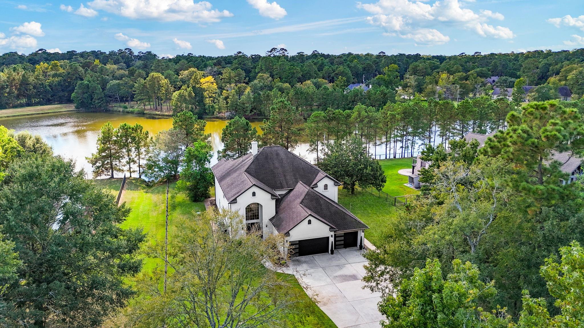9822 Crestwater Circle