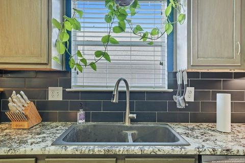 Tiny photo for 663 Lynx Mountain, San Antonio, TX 78251 (MLS # 29732019)