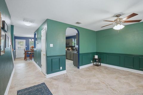 Tiny photo for 663 Lynx Mountain, San Antonio, TX 78251 (MLS # 29732019)