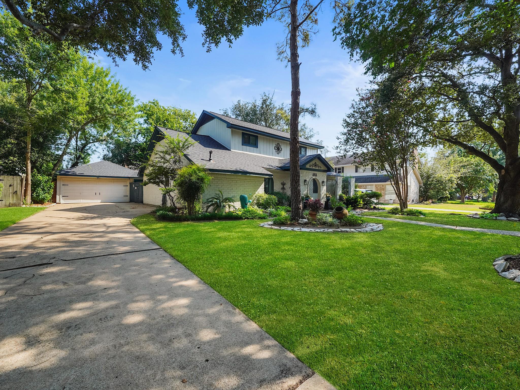 14014 Locke Lane
