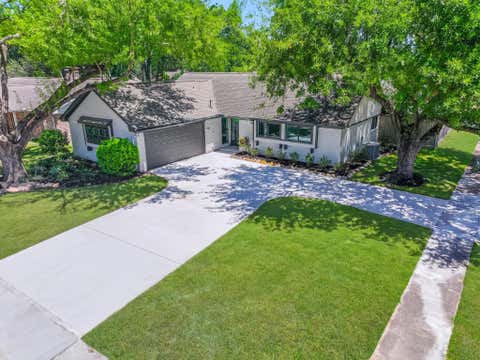 Photo of 5302 Arbor Vitae Drive, Houston, TX 77092 (MLS # 50151377)