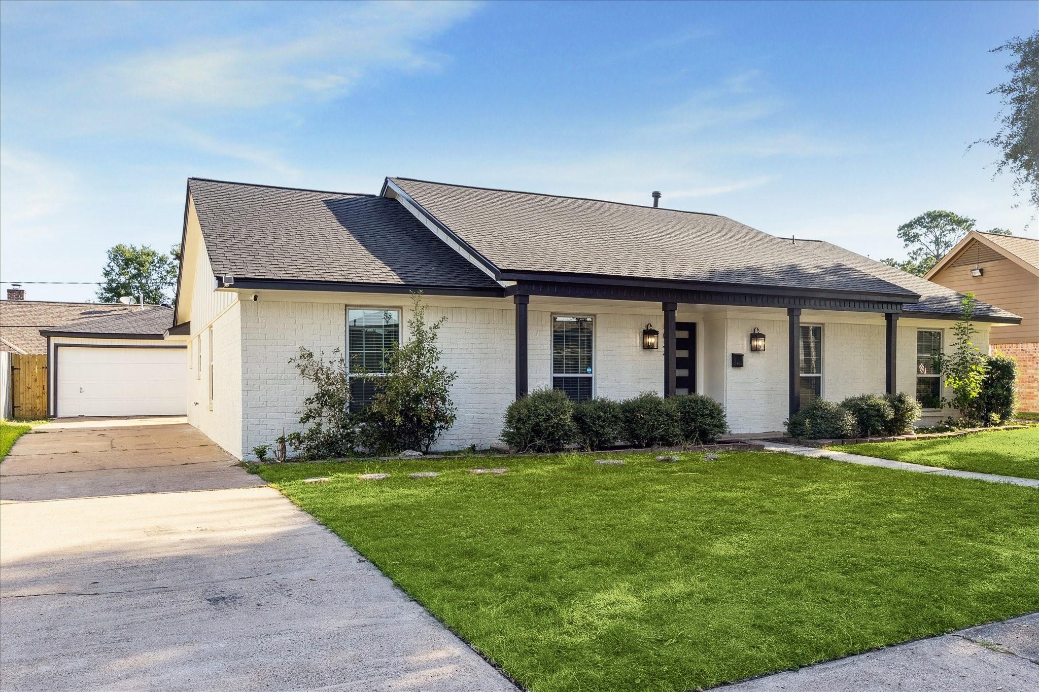 6034 Autumn Forest Drive