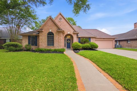 Photo of 107 Lance Lane, Victoria, TX 77904 (MLS # 91855264)