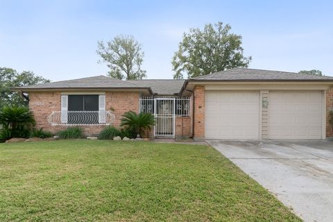 Photo of 13338 Rampchester Lane, Houston, TX 77015 (MLS # 83542455)