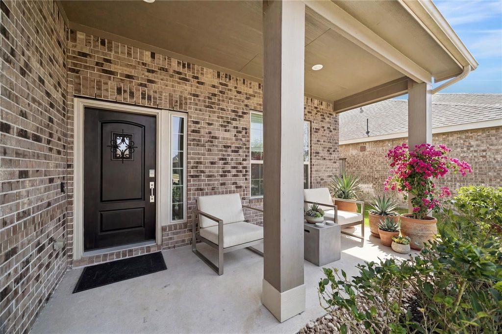 Photo of 9310 Victoria Valley Court, Houston, TX 77365 (MLS # 94534565)