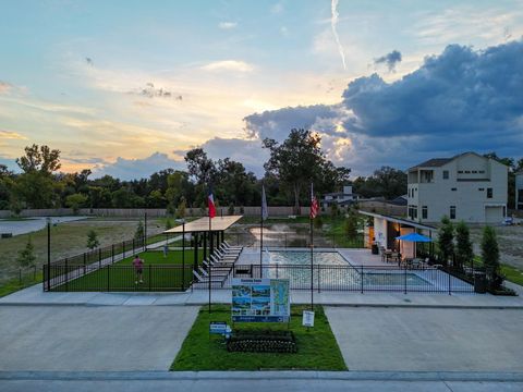 Photo of 1720 Sedola Lane, Houston, TX 77055 (MLS # 79355519)