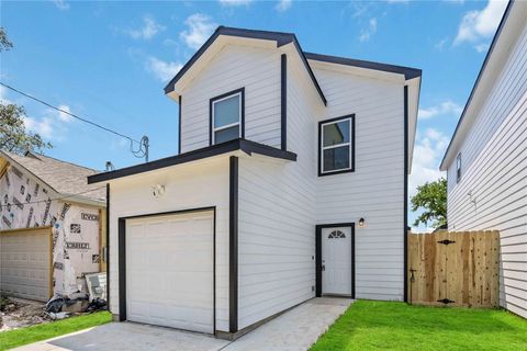 Photo of 326 Gans Street #A, Houston, TX 77029 (MLS # 89445043)