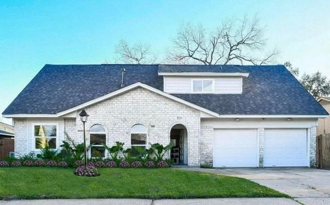 Photo of 9111 Rentur Drive, Houston, TX 77031 (MLS # 996985)