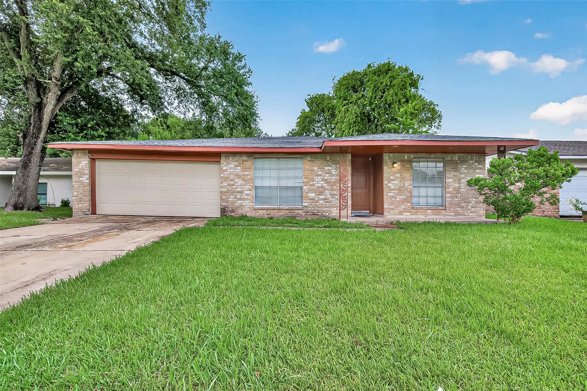 10431 Towne Oak Lane