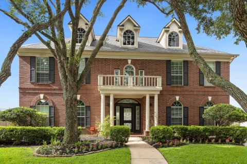 Photo of 1914 Rosewood Lane, Sugar Land, TX 77479 (MLS # 91064061)