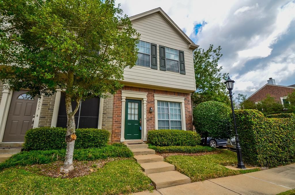 Photo of 2930 Grants Lake Boulevard #2604, Sugar Land, TX 77479 (MLS # 11274982)