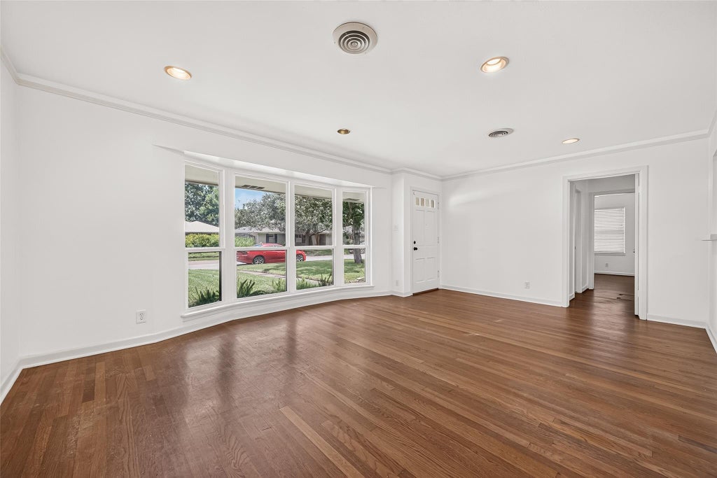 Photo of 4617 Waycross Drive, Houston, TX 77035 (MLS # 40598378)