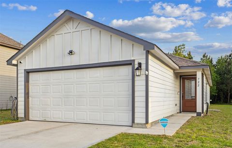 Photo of 722 Road 5138, Cleveland, TX 77327 (MLS # 84208167)