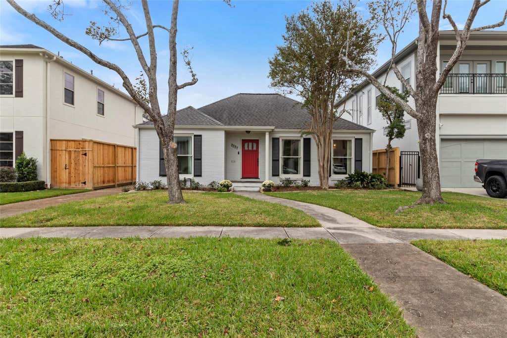 Photo of 2337 Sheridan Street, Houston, TX 77030 (MLS # 18378956)
