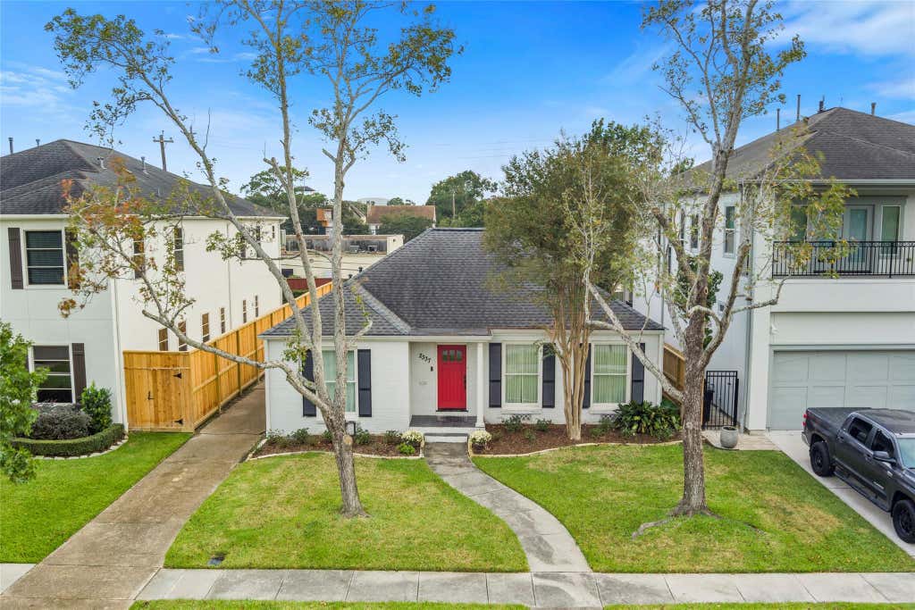 Photo of 2337 Sheridan Street, Houston, TX 77030 (MLS # 18378956)