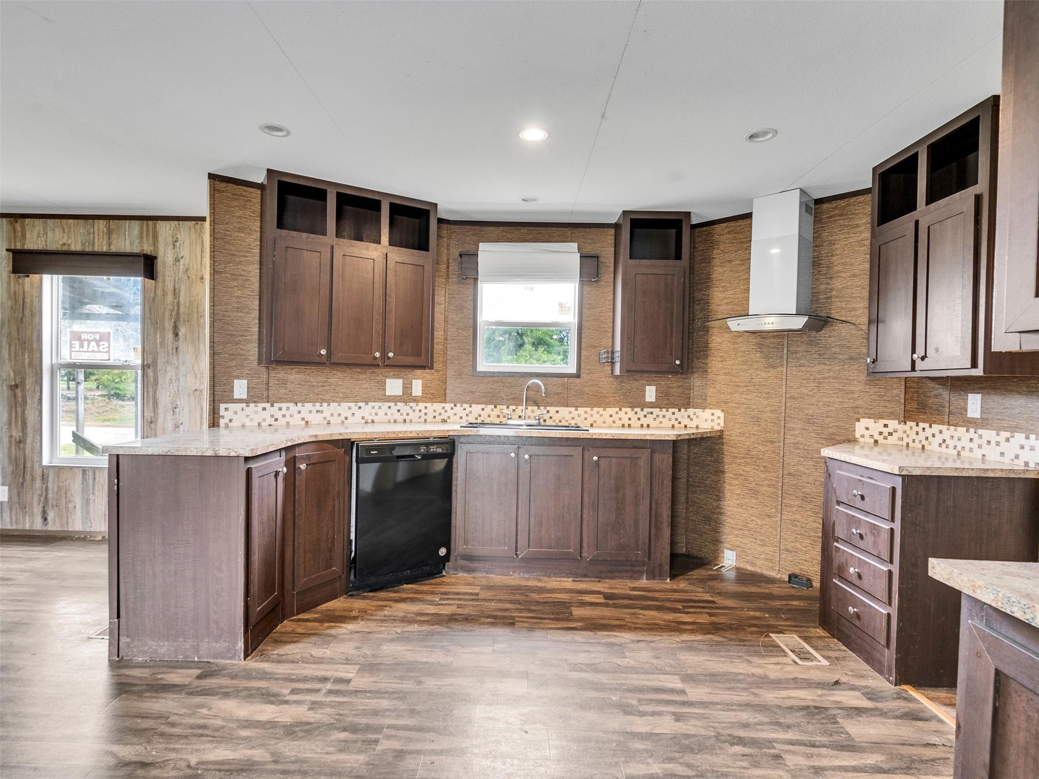 2194 County Road 5017