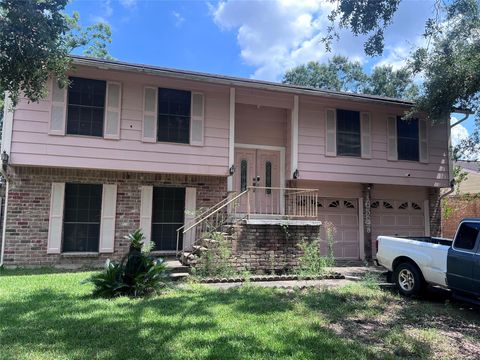 Photo of 16527 Quail Dale Drive, Houston, TX 77489 (MLS # 48890949)