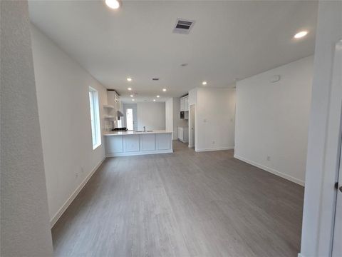 Photo of 5730 Goosander Land Drive, Baytown, TX 77521 (MLS # 71020013)