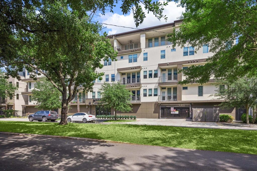 Photo of 4819 Caroline Street #104, Houston, TX 77004 (MLS # 95148027)