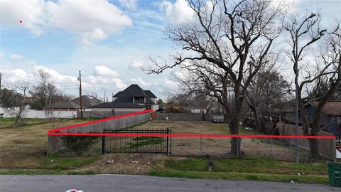 Photo of 1205 Vera Lou Street, Houston, TX 77051 (MLS # 9435807)