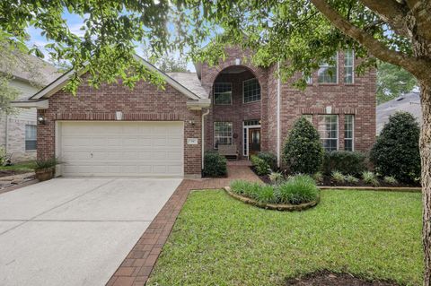 Photo of 34 W Prairie Dawn Circle, The Woodlands, TX 77385 (MLS # 70461364)